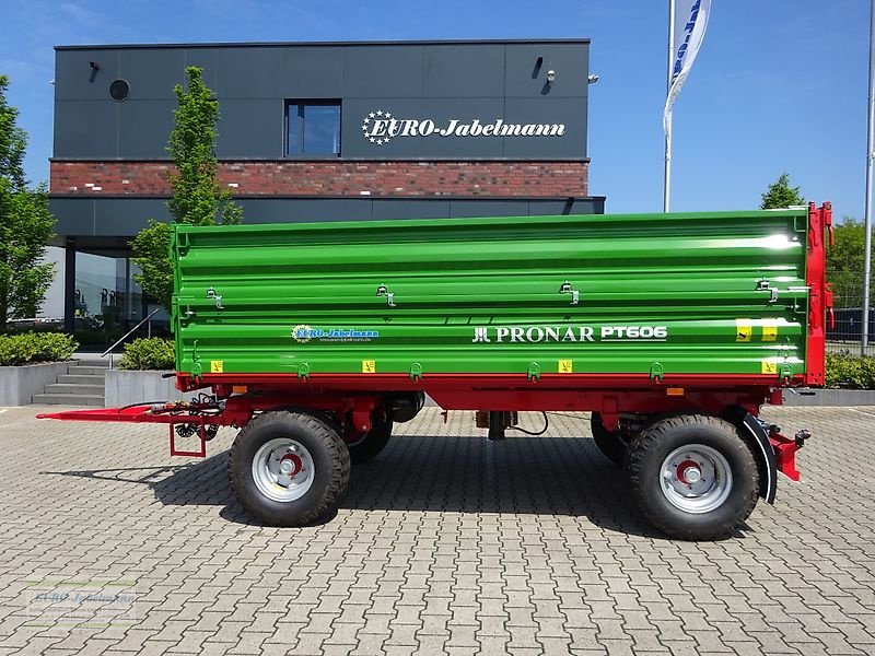 Kipper des Typs PRONAR Zweiachsdreiseitenkipper PT 606, 8,9 to, Palettenbreite, NEU, Gebrauchtmaschine in Itterbeck (Bild 2)