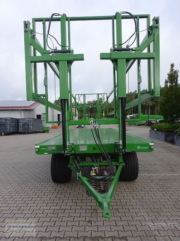 Ballentransportwagen des Typs PRONAR 3-Achs- Ballentransportwagen TO26M / T026M, 18,0 to. z.G.G, mit hydraulischer Ladungssicherung, Neumaschine in Itterbeck (Bild 5)