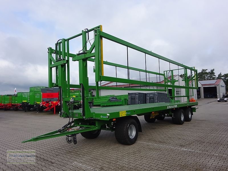 Ballentransportwagen des Typs PRONAR 3-achs Ballenwagen TO 26 M einschl.  hydr. Ladungssicherung, 18 to, NEU, Neumaschine in Itterbeck (Bild 3)