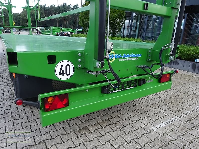 Ballentransportwagen des Typs PRONAR 3-achs Ballenwagen TO 26 M einschl.  hydr. Ladungssicherung, 18 to, NEU, Neumaschine in Itterbeck (Bild 15)