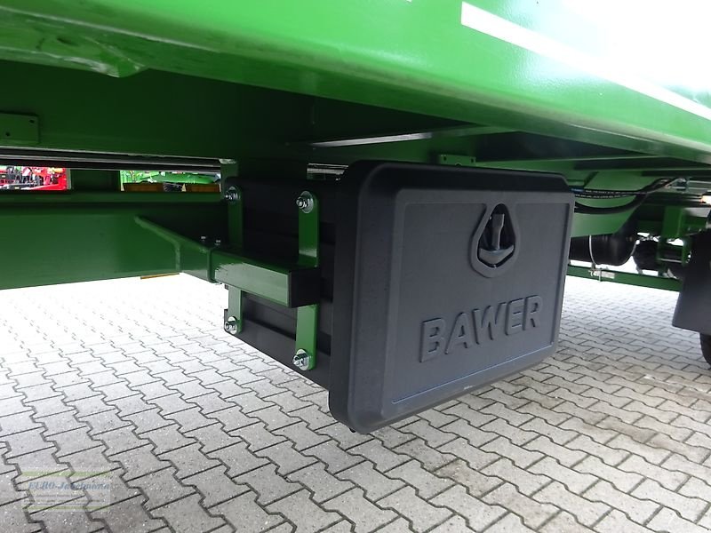 Ballentransportwagen des Typs PRONAR 3-achs Ballenwagen TO 26 M einschl.  hydr. Ladungssicherung, 18 to, NEU, Neumaschine in Itterbeck (Bild 17)