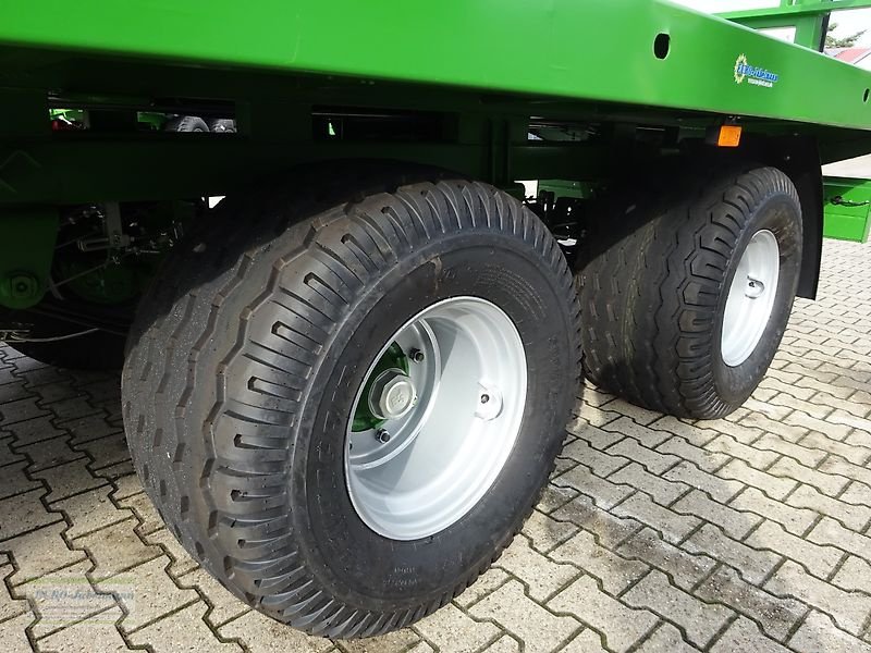 Ballentransportwagen des Typs PRONAR 3-achs Ballenwagen TO 26 M einschl.  hydr. Ladungssicherung, 18 to, NEU, Neumaschine in Itterbeck (Bild 27)