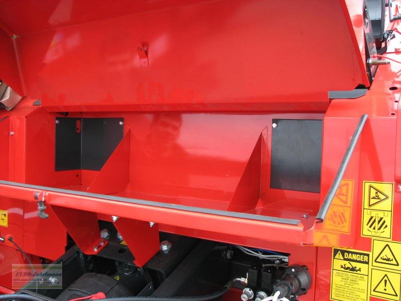 Rundballenpresse des Typs Unia Hochdruckpresse Kostka (Z511), NEU, Neumaschine in Itterbeck (Bild 16)