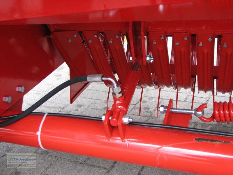 Rundballenpresse des Typs Unia Hochdruckpresse Kostka (Z511), NEU, Neumaschine in Itterbeck (Bild 17)