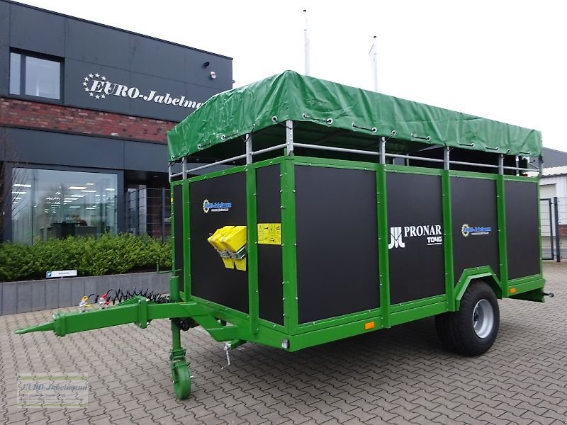 Anhänger des Typs PRONAR Viehtransportanhänger Kurier TO 46, 5,5 to, Auflauf- + Druckluftbremse, NEU, Neumaschine in Itterbeck (Bild 1)