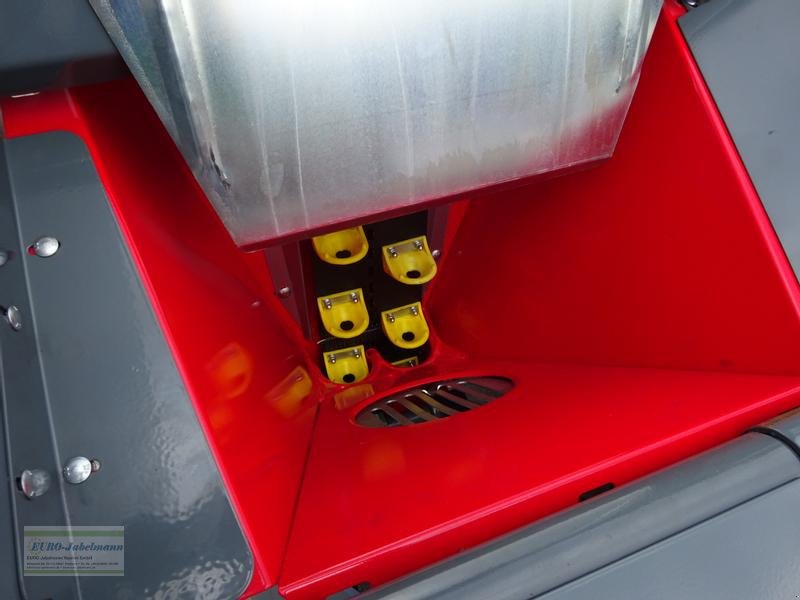 Kartoffellegemaschine des Typs Unia Kartoffellegemaschine Kora 4 H, hydraulischer Kippbunker, NEU, Neumaschine in Itterbeck (Bild 12)