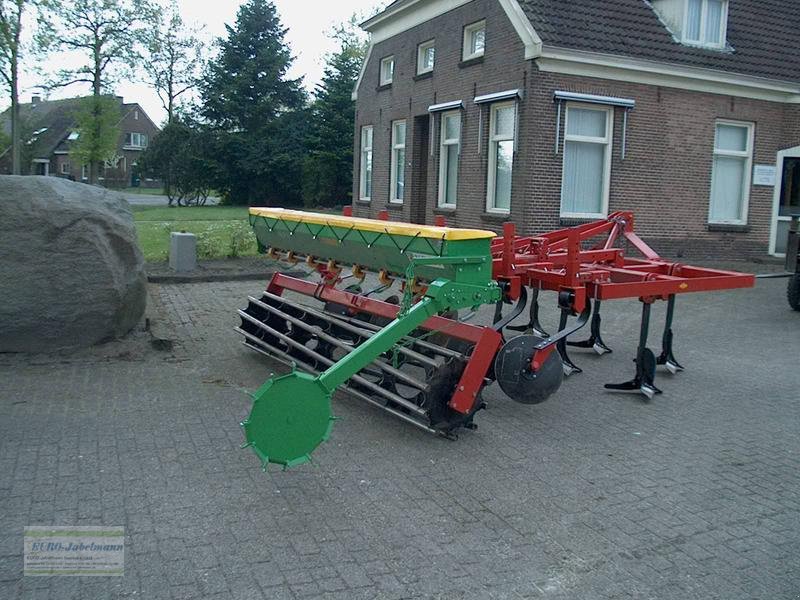 Drillmaschinenkombination des Typs Unia Zwischenfruchtdrillmaschine, Alfa, 3,00 m, 8 Reihen, NEU, Neumaschine in Itterbeck (Bild 17)