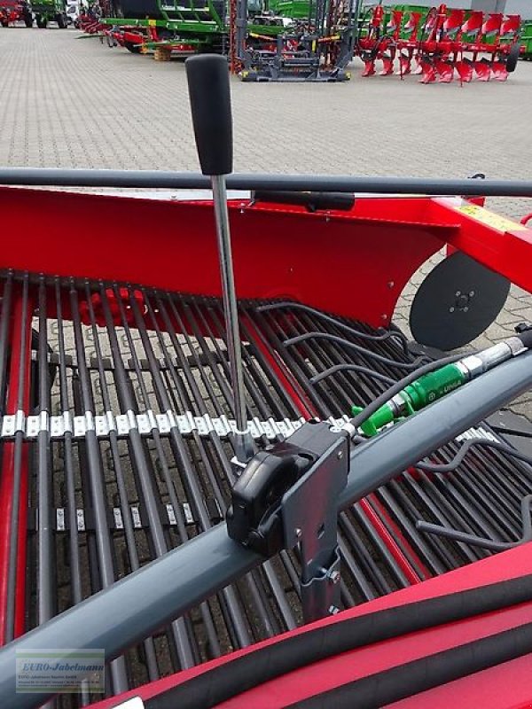 Kartoffelroder des Typs Unia Siebkettenroder Wega 1400, 2 Reihen, NEU, Neumaschine in Itterbeck (Bild 24)