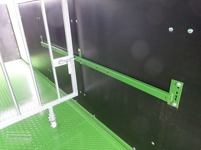 Anhänger des Typs PRONAR Viehtransportanhänger TO 46/1 (Kurier 10), 8,0 to, NEU, sofort ab Lager, Neumaschine in Itterbeck (Bild 16)