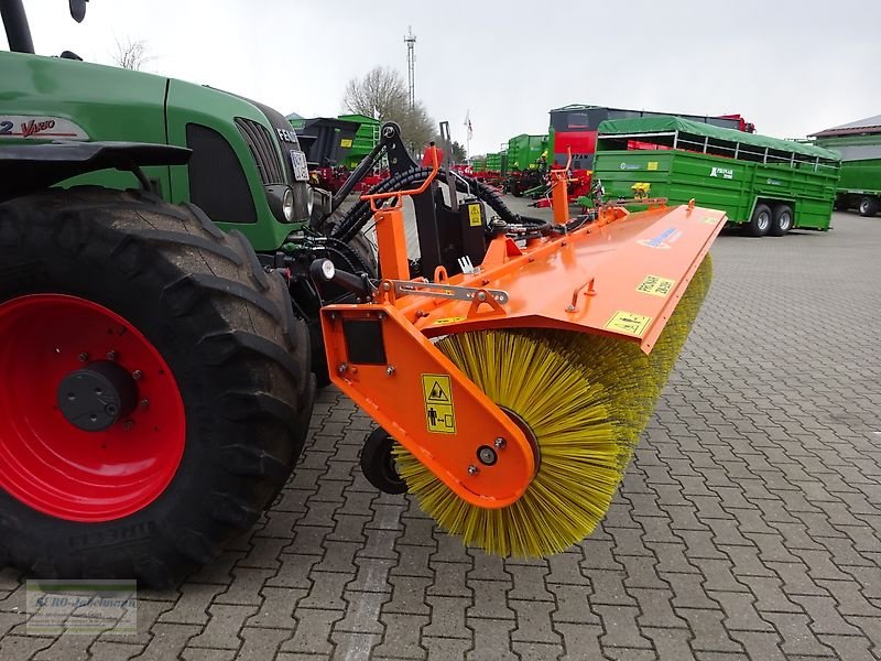 Kehrmaschine des Typs PRONAR Kehrmaschine ZM-28H, 2800 mm, 650 mm Ø, NEU, Neumaschine in Itterbeck (Bild 20)