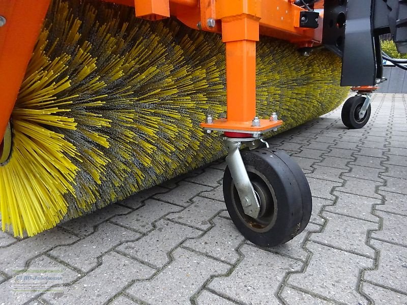 Kehrmaschine des Typs PRONAR Kehrmaschine ZM-28H, 2800 mm, 650 mm Ø, NEU, Neumaschine in Itterbeck (Bild 14)