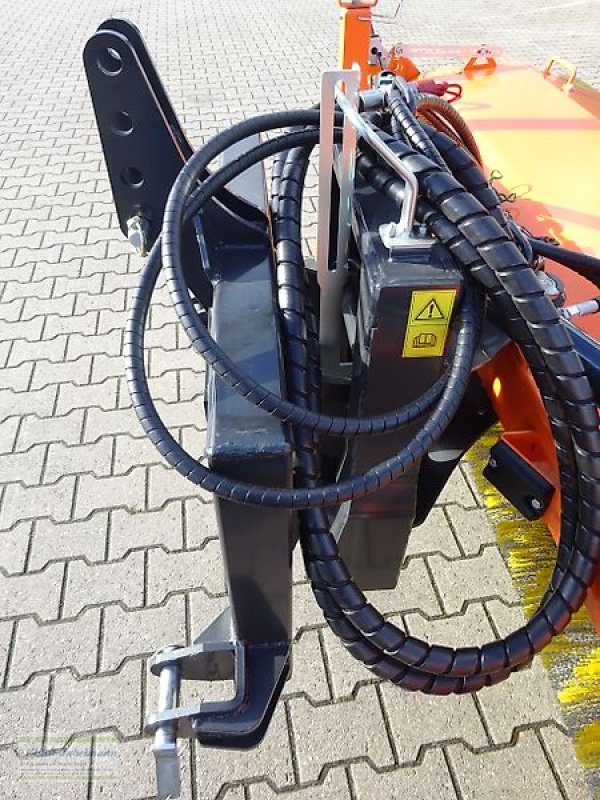 Kehrmaschine des Typs PRONAR Kehrmaschine ZM-28H, 2800 mm, 650 mm Ø, NEU, Neumaschine in Itterbeck (Bild 9)