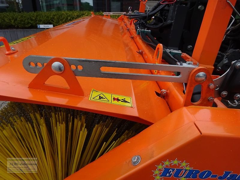 Kehrmaschine des Typs PRONAR Kehrmaschine ZM-28H, 2800 mm, 650 mm Ø, NEU, Neumaschine in Itterbeck (Bild 19)