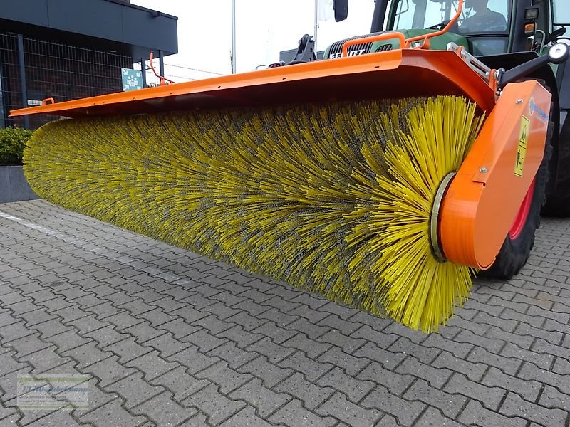 Kehrmaschine des Typs PRONAR Kehrmaschine ZM-28H, 2800 mm, 650 mm Ø, NEU, Neumaschine in Itterbeck (Bild 22)