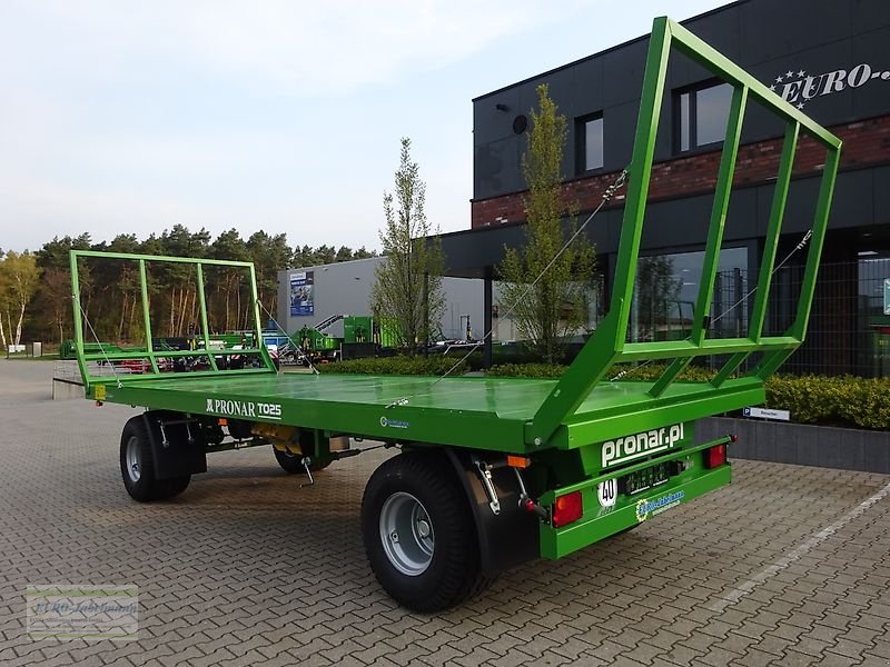 Ballentransportwagen des Typs PRONAR 2-achs Anhänger, Ballenwagen, Strohwagen, TO 25; 12 to, Neumaschine in Itterbeck (Bild 5)