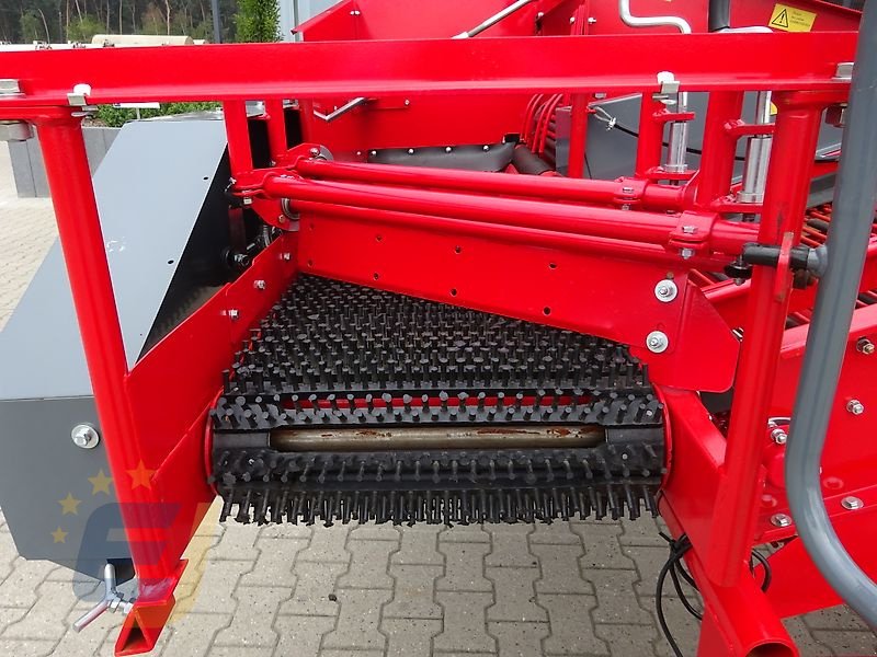 Kartoffelroder des Typs Unia Vollernter Bolko mit Rollboden, Neumaschine in Itterbeck (Bild 14)