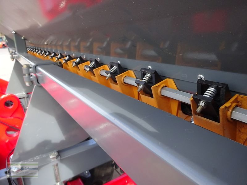Drillmaschinenkombination des Typs Unia Zwischenfruchtdrillmaschine, Alfa 3,00 m, 25 Reihen, NEU, Neumaschine in Itterbeck (Bild 16)