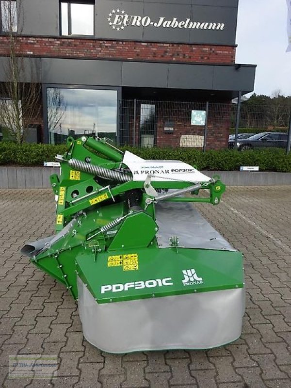Mähwerk des Typs PRONAR Frontscheibenmähwerk Gezogen PDF 301 C mit Aufbereiter, Vorführmaschine in Itterbeck (Bild 4)