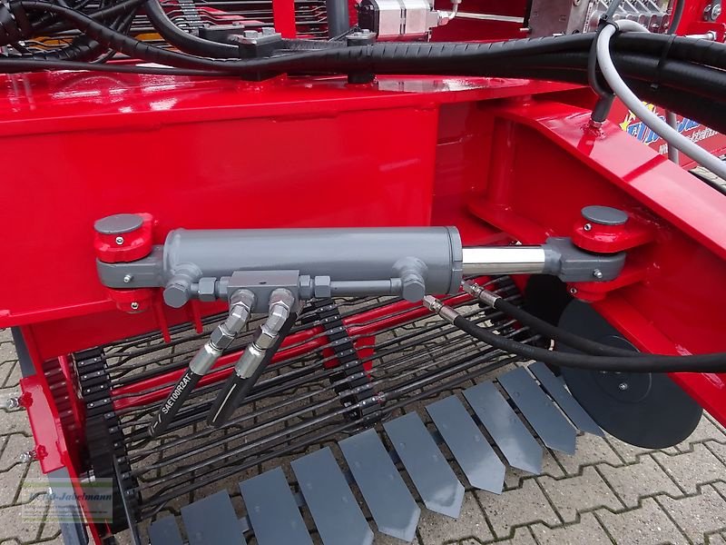 Kartoffelroder des Typs EURO-Jabelmann Süßkartoffelroder Ceres SPH 1400, Vorführmaschine, Vorführmaschine in Itterbeck (Bild 16)