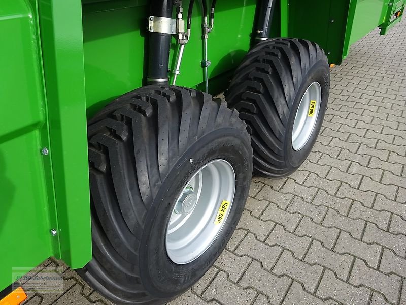 Anhänger des Typs PRONAR Viehtransportanhänger Kurier 46/2, 12 to, absenkbar, NEU, sofort ab Lager, Neumaschine in Itterbeck (Bild 26)