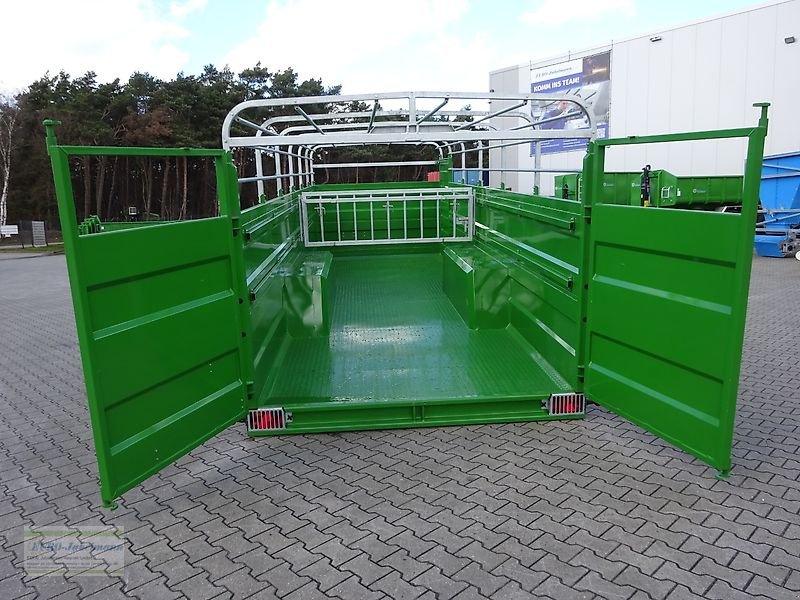 Anhänger des Typs PRONAR Viehtransportanhänger Kurier 46/2, 12 to, absenkbar, NEU, sofort ab Lager, Neumaschine in Itterbeck (Bild 16)