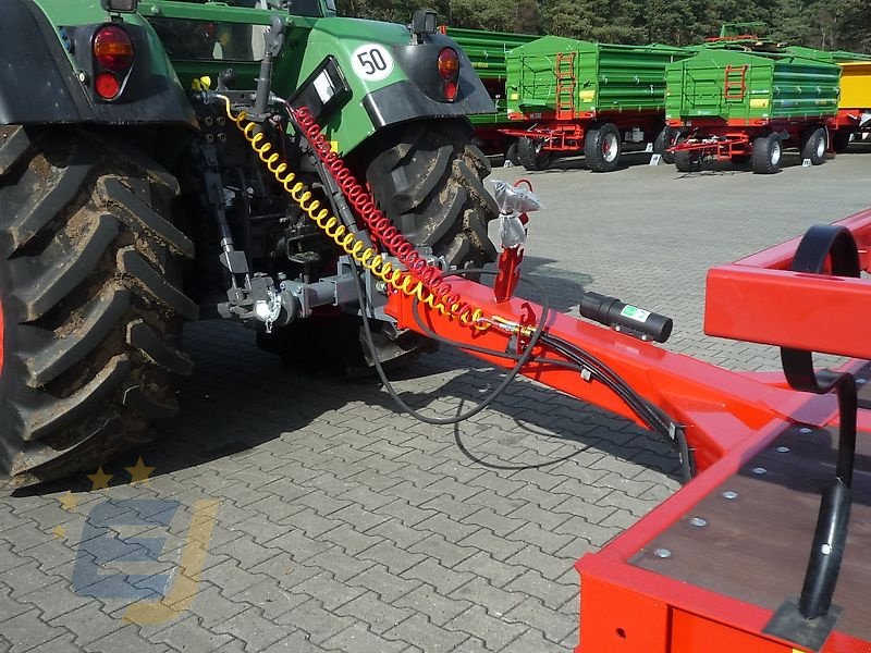 Tieflader des Typs Unia Transportplattform / Tieflader PL-6, hydr. absenkbar, Lenkachse möglich, Neumaschine in Itterbeck (Bild 20)