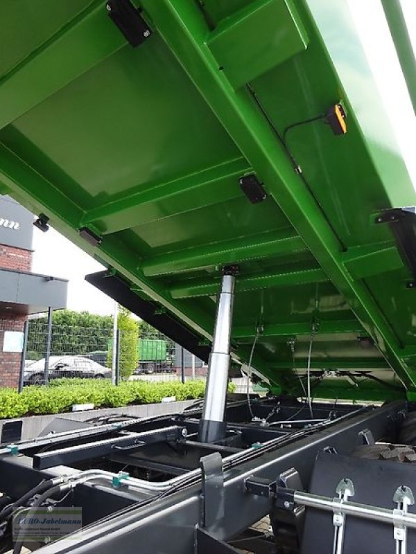 Kipper des Typs PRONAR Muldenkipper (Heck), T 679 M Halfpipe, 16 to, NEU, Neumaschine in Itterbeck (Bild 15)