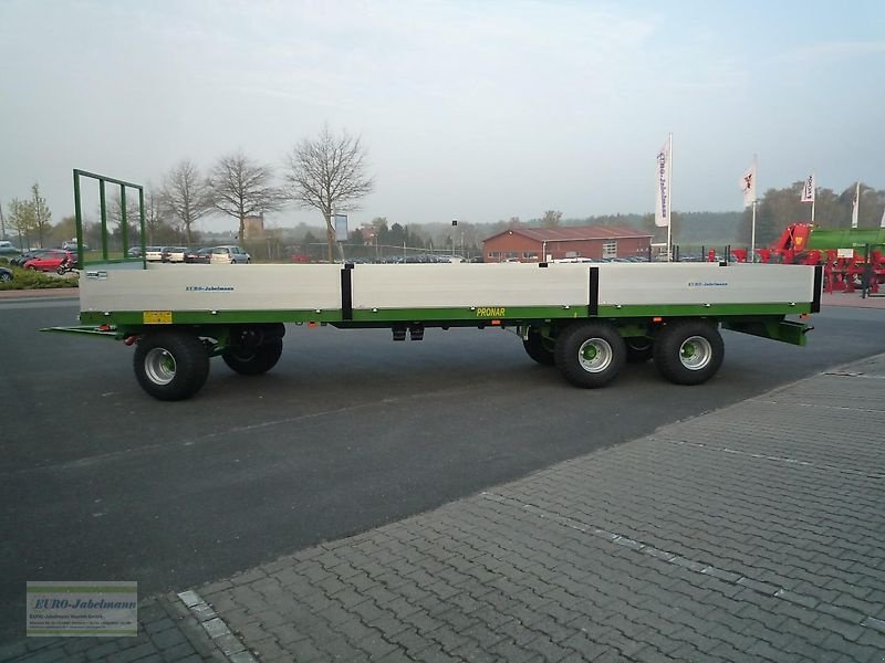 Tieflader des Typs PRONAR 3-achs Plattformwagen mit Alu-Bordwände TO 26, 18 to, NEU, Neumaschine in Itterbeck (Bild 1)