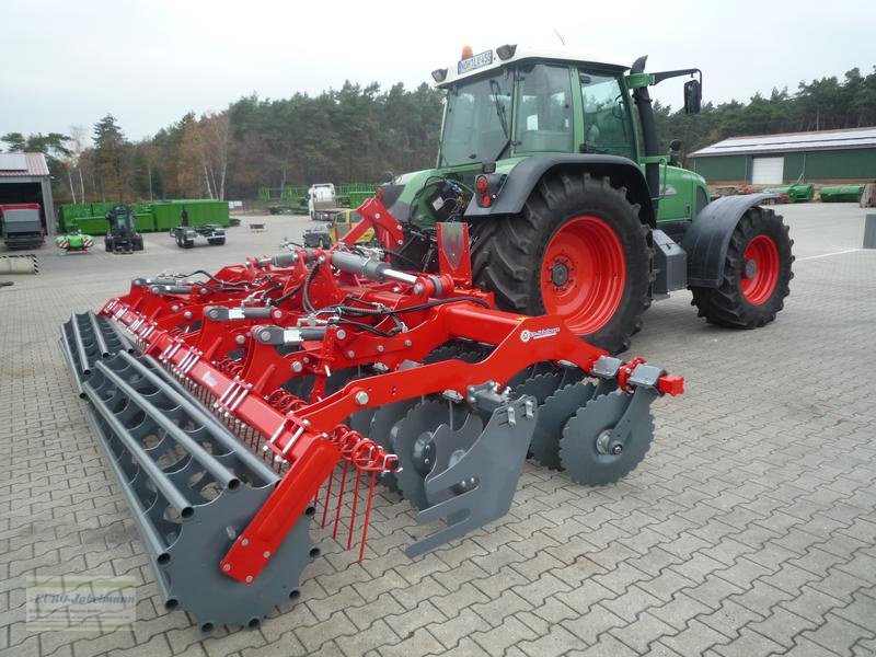 Kurzscheibenegge des Typs Unia Ab Lager: UNIA Kurzscheibenegge ARES XL, 6,00 m, 560 mm Scheiben, Rohrstabwalze 600 mm. NEU, Gebrauchtmaschine in Itterbeck (Bild 18)