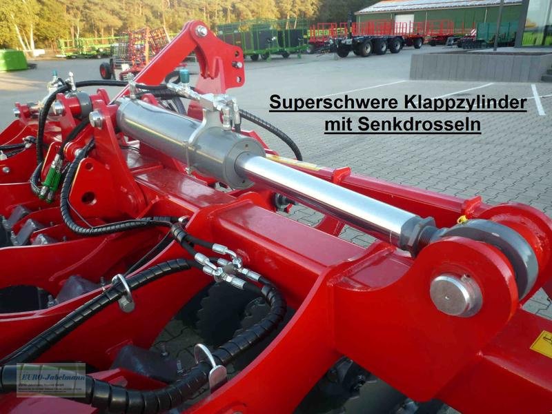 Kurzscheibenegge des Typs Unia Ab Lager: UNIA Kurzscheibenegge ARES XL, 6,00 m, 560 mm Scheiben, Rohrstabwalze 600 mm. NEU, Gebrauchtmaschine in Itterbeck (Bild 11)