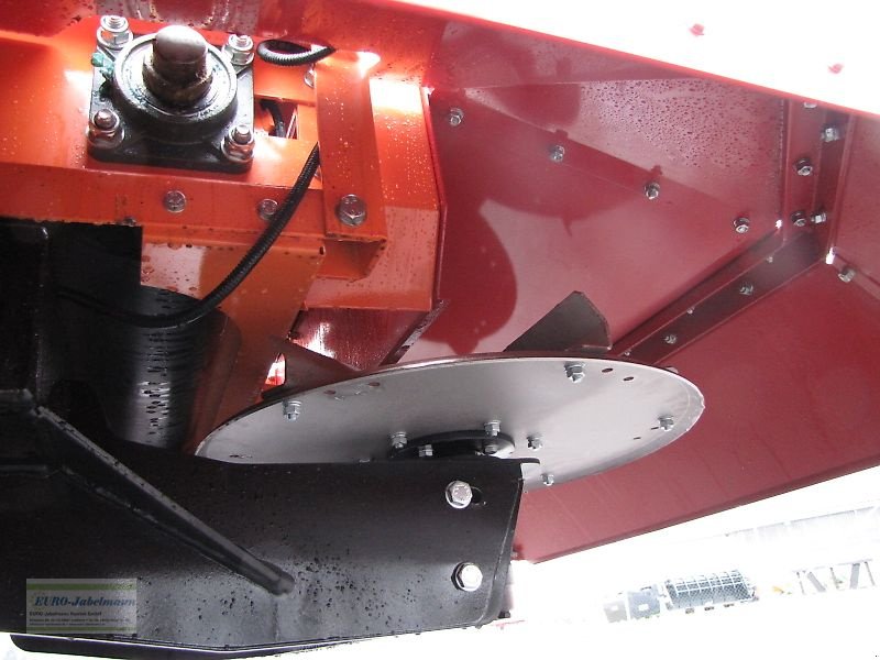 Sandstreuer & Salzstreuer des Typs PRONAR Salz- Sandstreuer T 130, ca. 2 m², NEU, Neumaschine in Itterbeck (Bild 11)