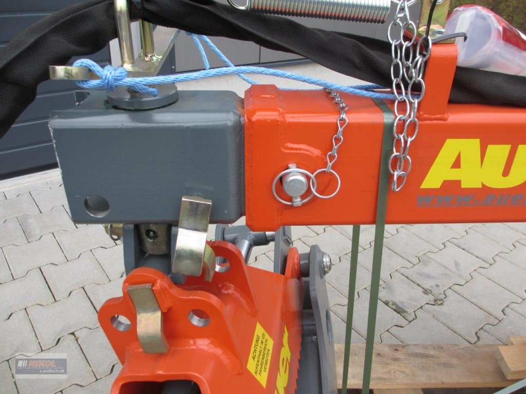 Forstgreifer und Zange des Typs Auer HRZ 1700 EFT, Ausstellungsmaschine in Lichtenfels (Bild 3)
