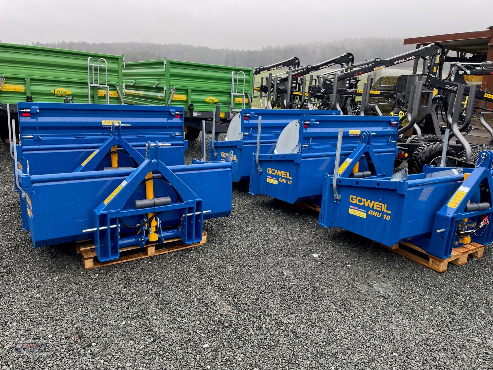 Heckcontainer des Typs Göweil GHU 10- Hydraulisch, Ausstellungsmaschine in Lichtenfels (Bild 1)