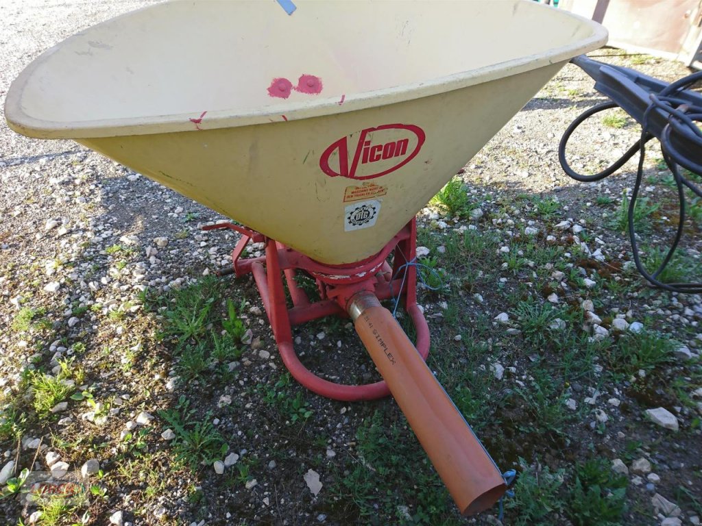 Düngerstreuer des Typs Vicon Pendelstreuer, Gebrauchtmaschine in Trochtelfingen (Bild 3)