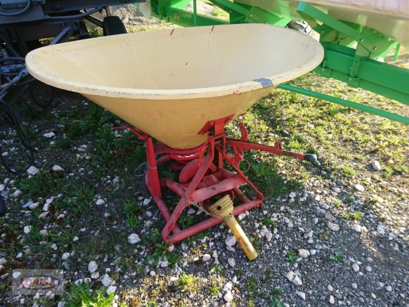 Düngerstreuer des Typs Vicon Pendelstreuer, Gebrauchtmaschine in Trochtelfingen (Bild 1)