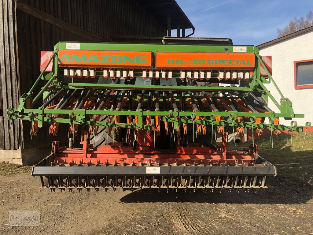 Drillmaschine des Typs Amazone D8-30 Special, Gebrauchtmaschine in Erbendorf (Bild 1)