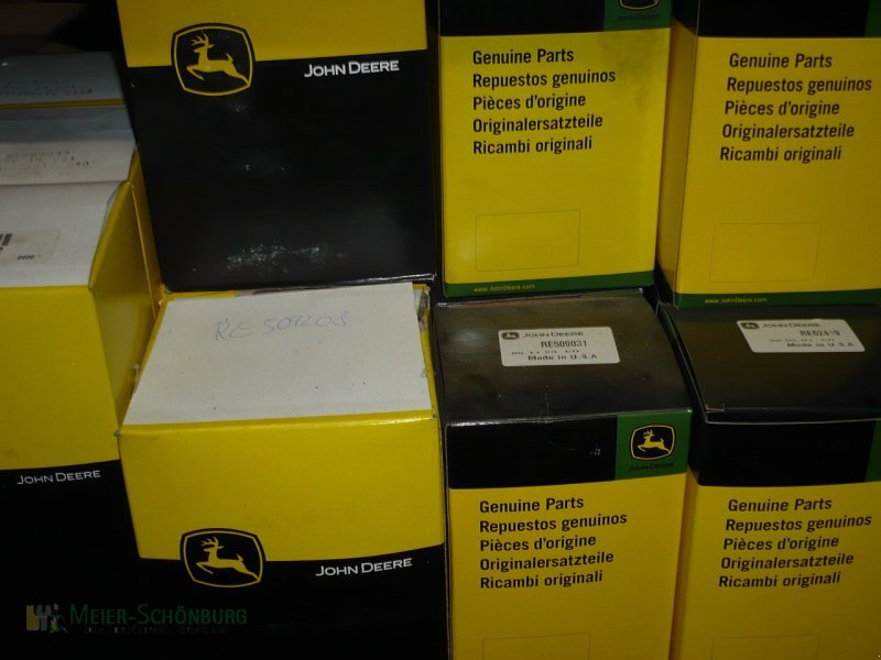 Traktor des Typs John Deere JohnDeere Ersatzteile - Zubehör, Neumaschine in Pocking (Bild 3)