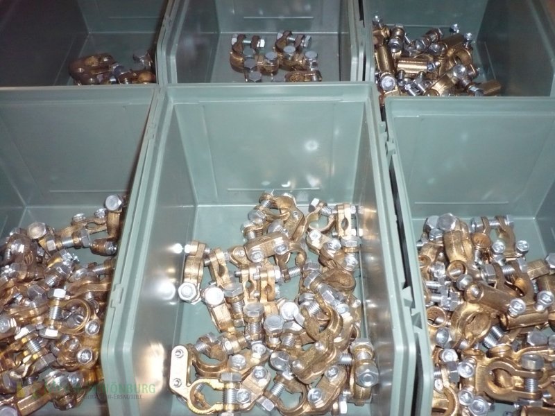 Traktor des Typs John Deere Neu & Gebrauchtteile, Gebrauchtmaschine in Pocking (Bild 2)