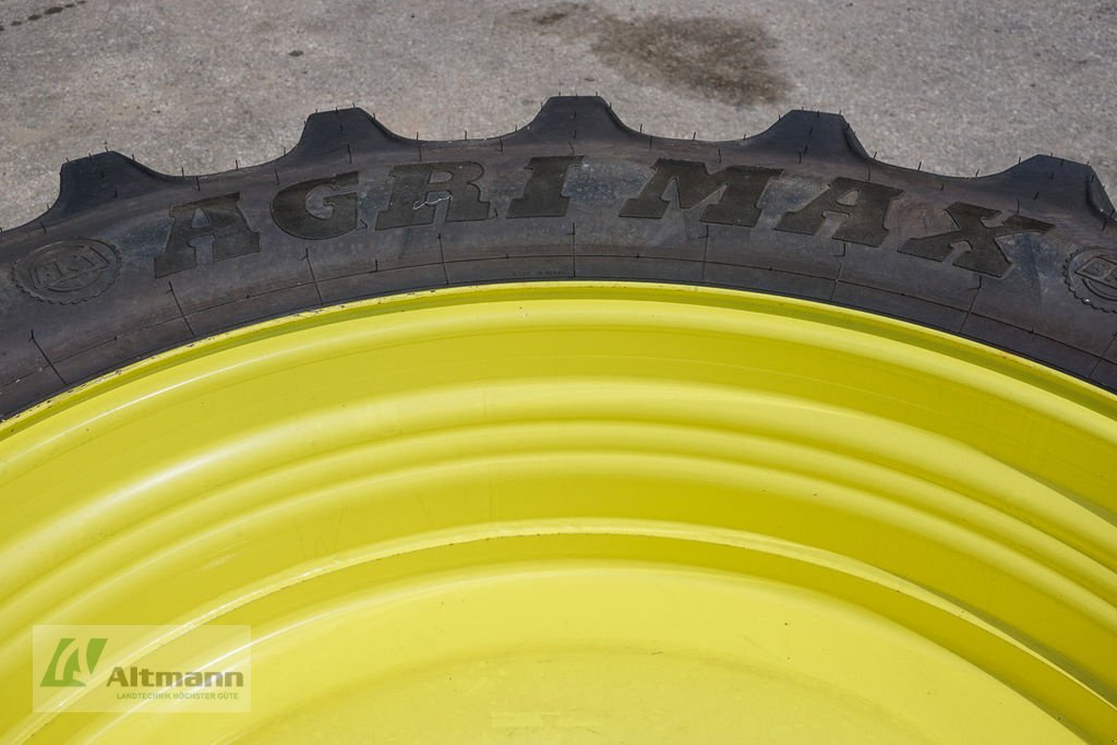 Rad des Typs BKT 480/80 R46 BKT RT855 10Loch Fixfelge, Neumaschine in Lanzenkirchen (Bild 4)