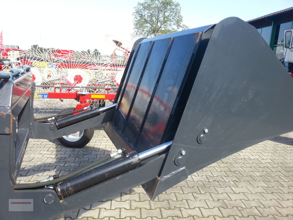 Ladeschaufel des Typs Dominator Hochkippschaufel für Hoftrac und  FL 1,2 - 2,4 m, Gebrauchtmaschine in Tarsdorf (Bild 6)