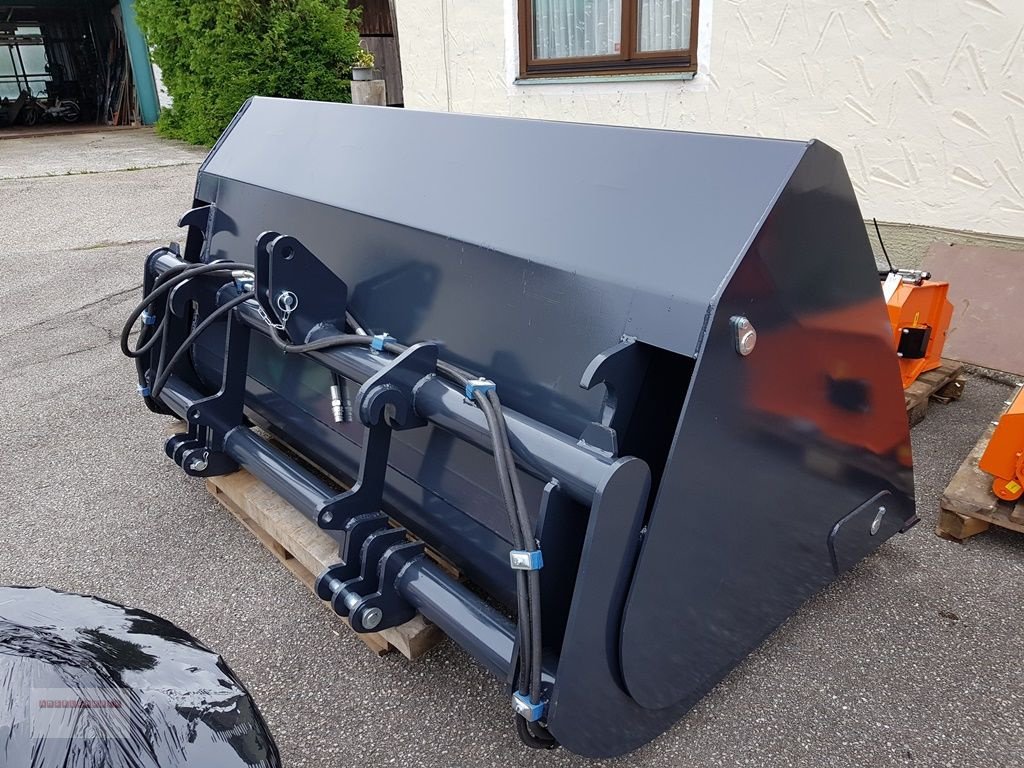 Frontladerzubehör des Typs Dominator Hochkippschaufel Goliath 240 cm 2m³, Neumaschine in Tarsdorf (Bild 2)