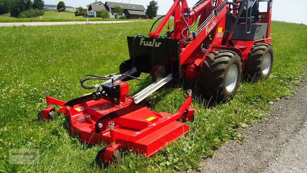 Ladeschaufel des Typs Dominator Sichelmähwerk 150 cm mit Heckauswurf, Neumaschine in Tarsdorf (Bild 1)