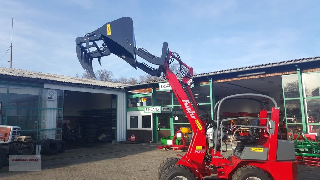 Hoflader des Typs Fuchs Hochkippschaufel mit Krokodilgebiss für Hoflader, Neumaschine in Tarsdorf (Bild 7)