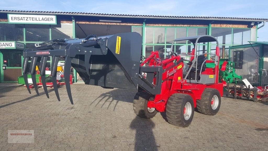 Hoflader des Typs Fuchs Hochkippschaufel mit Krokodilgebiss für Hoflader, Neumaschine in Tarsdorf (Bild 4)