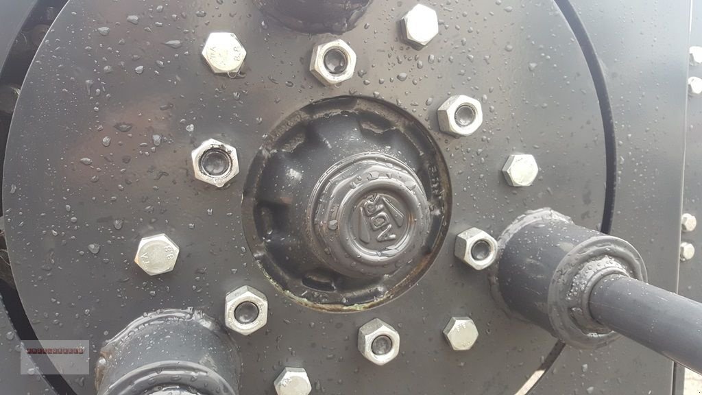 Frontladerzubehör des Typs Dominator Ballenabwickler PRO mit Euroaufnahme & Dreipunkt, Neumaschine in Tarsdorf (Bild 7)