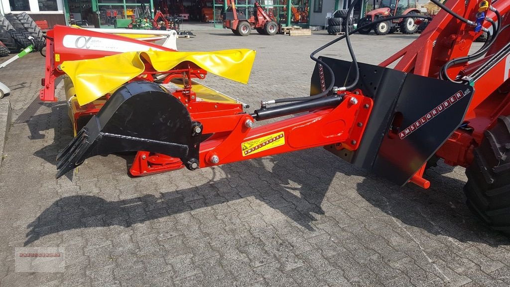 Frontladerzubehör des Typs Dominator Baggerarm Heavy Duty 2 für Frontlader & Hoflader, Neumaschine in Tarsdorf (Bild 2)