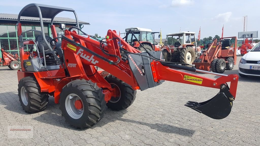 Frontladerzubehör des Typs Dominator Baggerarm Heavy Duty 2 für Frontlader & Hoflader, Neumaschine in Tarsdorf (Bild 5)