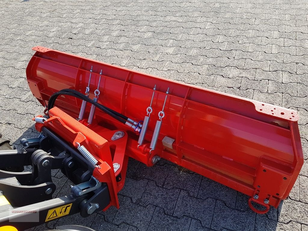 Hoflader des Typs Cast Group Schneepflug hydraulisch für Pixy, Avant Multione, Gebrauchtmaschine in Tarsdorf (Bild 6)