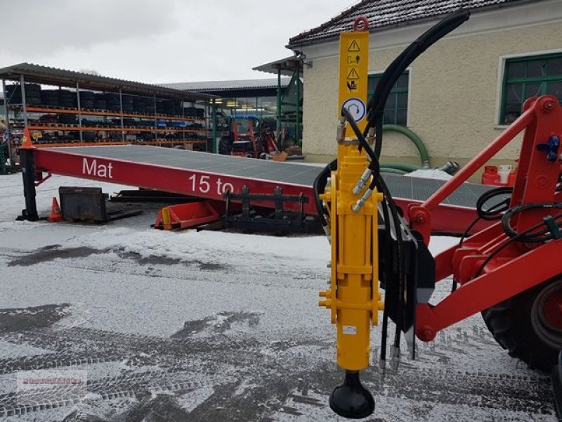 Ladeschaufel des Typs Dominator Pfahlramme, Gebrauchtmaschine in Tarsdorf (Bild 7)