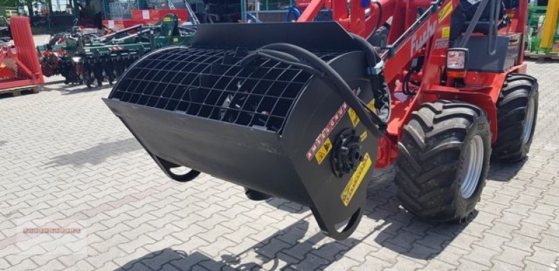 Ladeschaufel des Typs Dominator BM 200 Betonmischerschaufel, Gebrauchtmaschine in Tarsdorf (Bild 1)